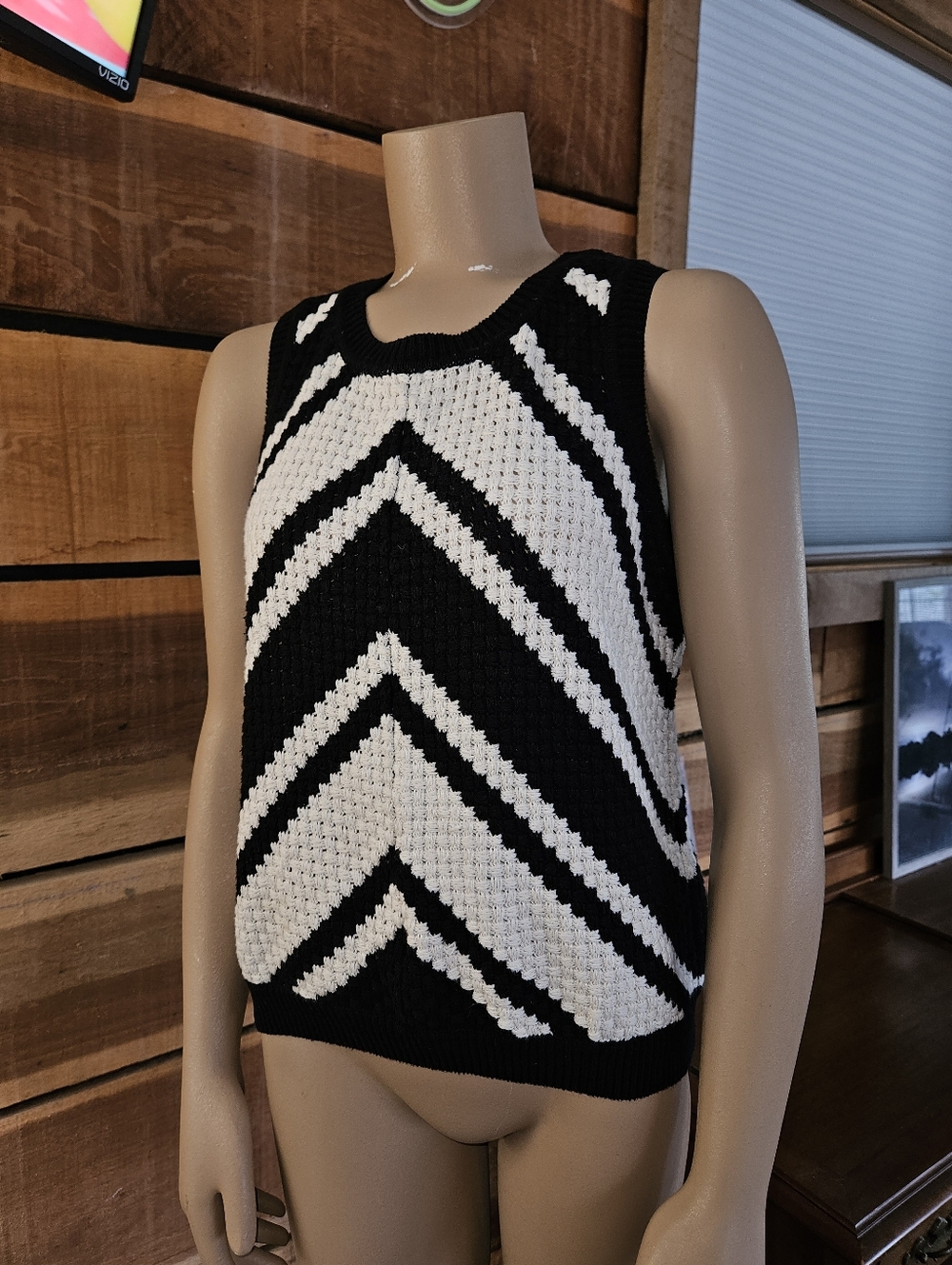 Evereve Black & White Chevron Knit Vest Top Small Dark Academia Preppy Scholar